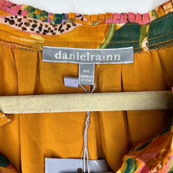 NWT Daniel Rainn Tropical Print Long Sleeve Pleated Blouse Ruffle Collar Sz PM - Picture 4 of 8